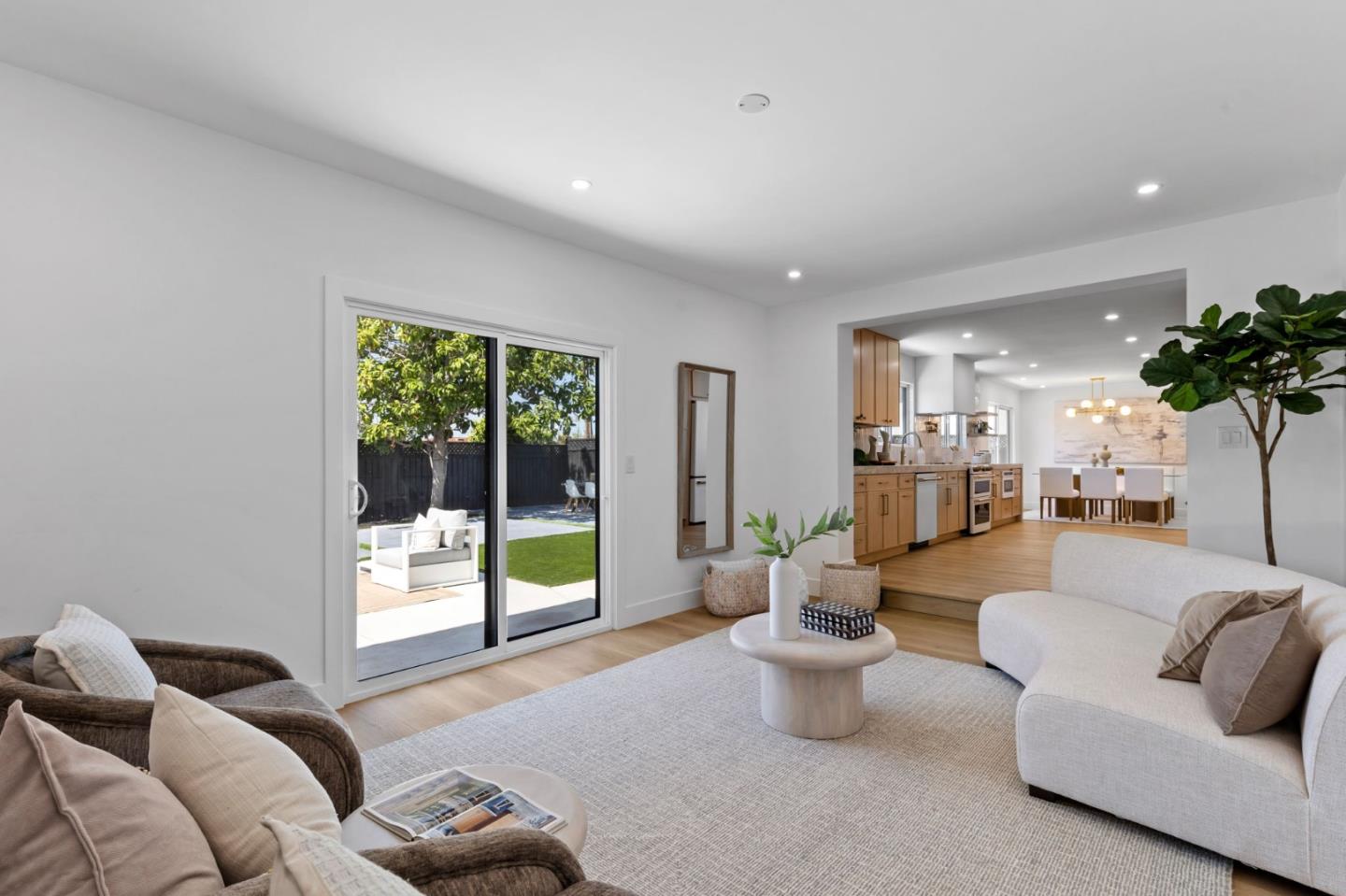 Detail Gallery Image 15 of 37 For 2277 Flint Ave, San Jose,  CA 95148 - 4 Beds | 3 Baths