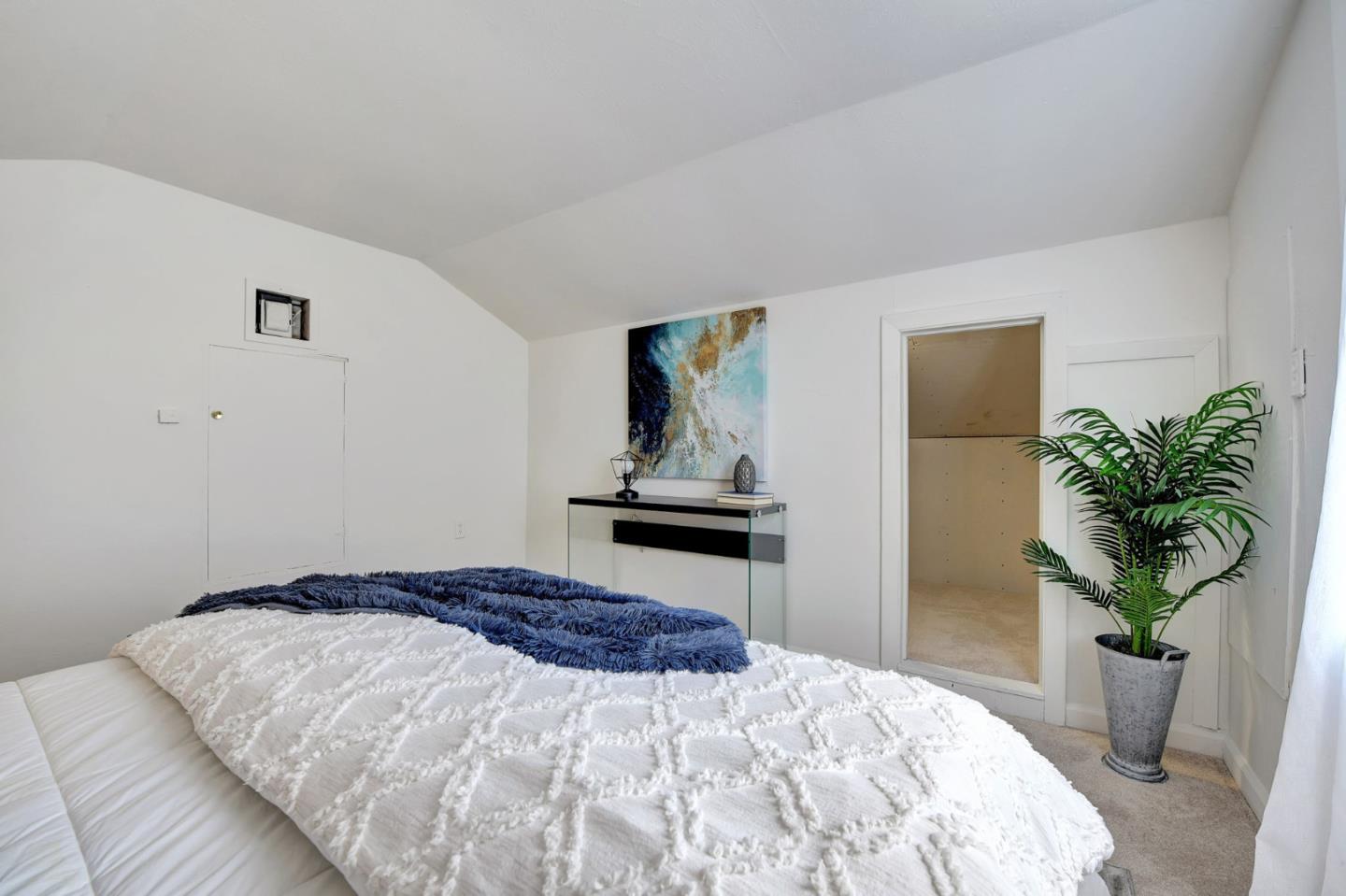Detail Gallery Image 27 of 38 For 2281 Cooley Ave, East Palo Alto,  CA 94303 - 3 Beds | 1 Baths