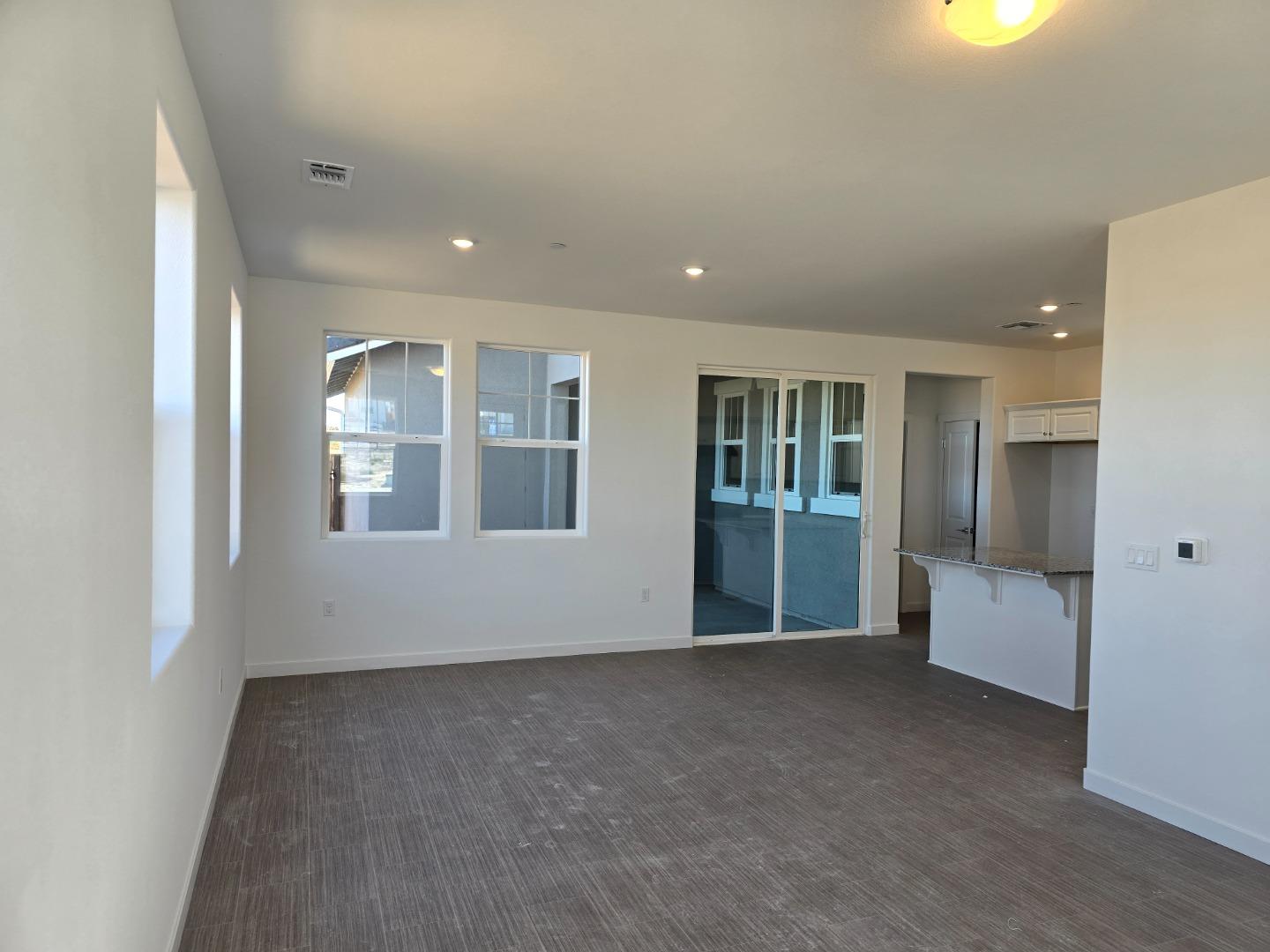 Detail Gallery Image 3 of 15 For 3081 Abrams Drive, Marina,  CA 93933 - 3 Beds | 2/1 Baths