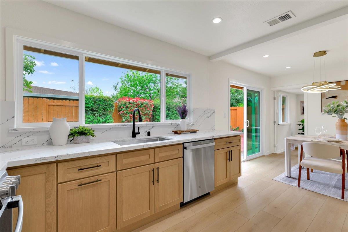 Detail Gallery Image 23 of 51 For 1944 Bernice Way, San Jose,  CA 95124 - 4 Beds | 2 Baths