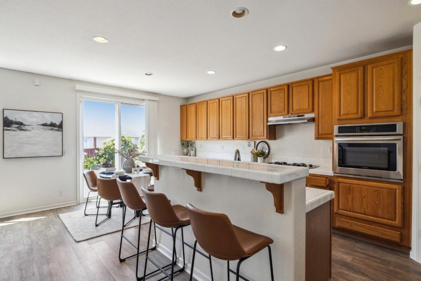 Detail Gallery Image 14 of 50 For 4276 Bay Crest Cir, Seaside,  CA 93955 - 4 Beds | 3 Baths