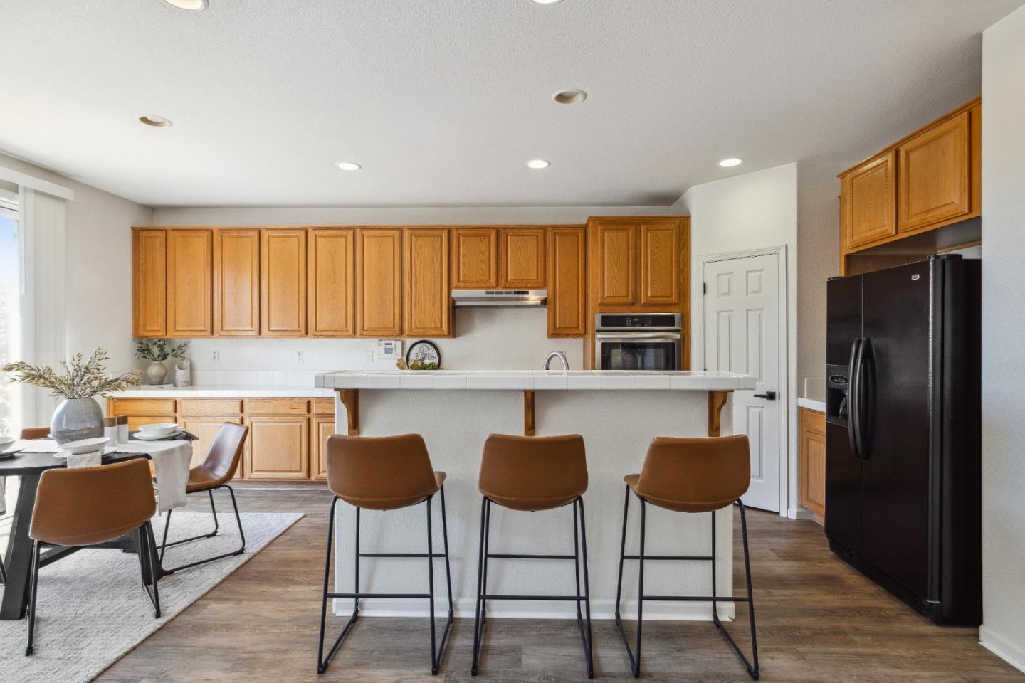 Detail Gallery Image 15 of 50 For 4276 Bay Crest Cir, Seaside,  CA 93955 - 4 Beds | 3 Baths