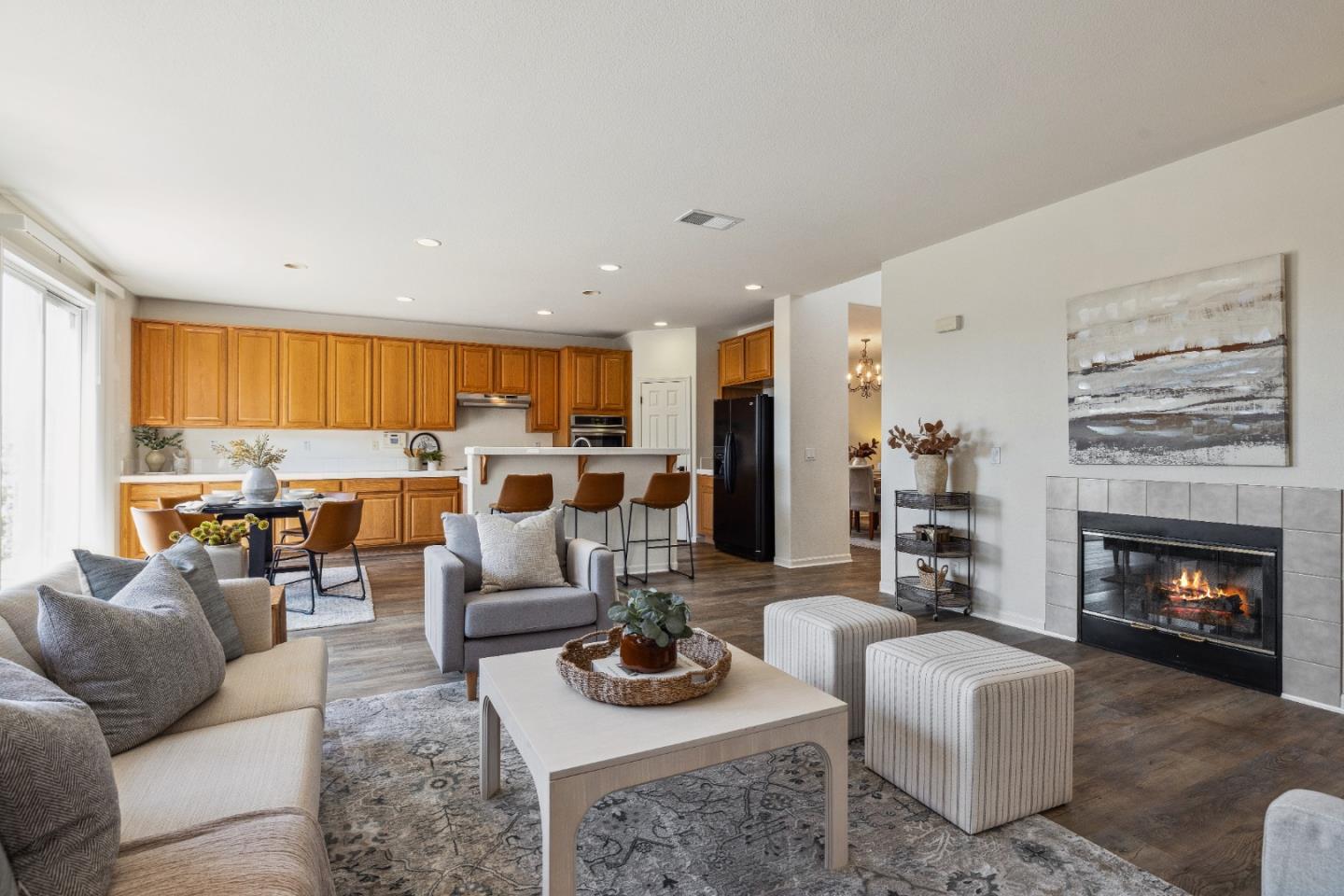 Detail Gallery Image 24 of 50 For 4276 Bay Crest Cir, Seaside,  CA 93955 - 4 Beds | 3 Baths