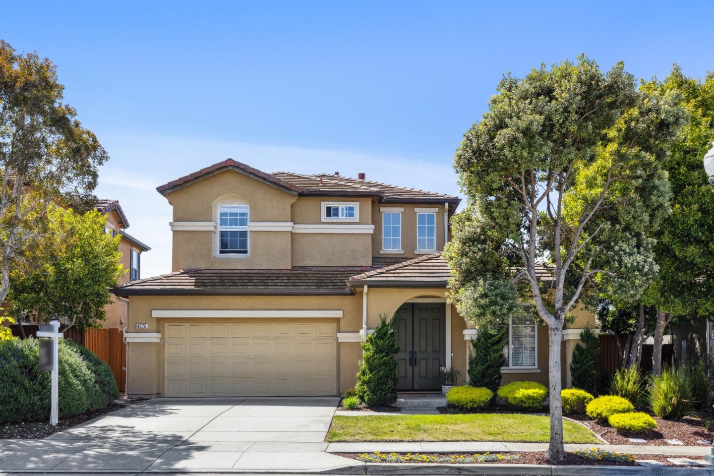 Detail Gallery Image 3 of 50 For 4276 Bay Crest Cir, Seaside,  CA 93955 - 4 Beds | 3 Baths
