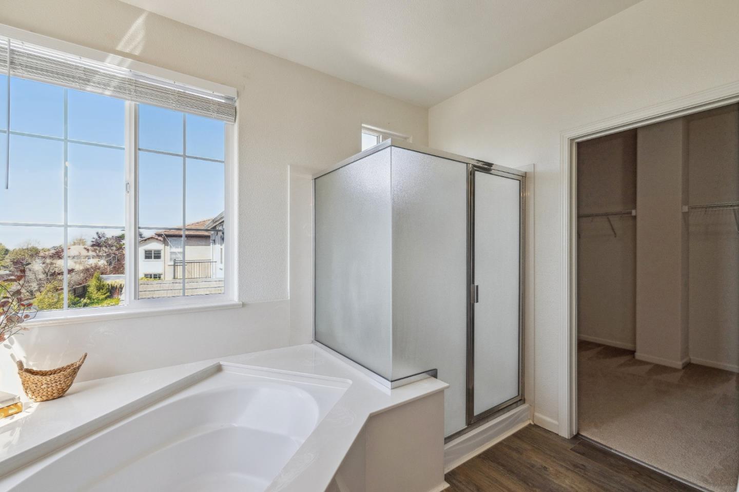 Detail Gallery Image 34 of 50 For 4276 Bay Crest Cir, Seaside,  CA 93955 - 4 Beds | 3 Baths