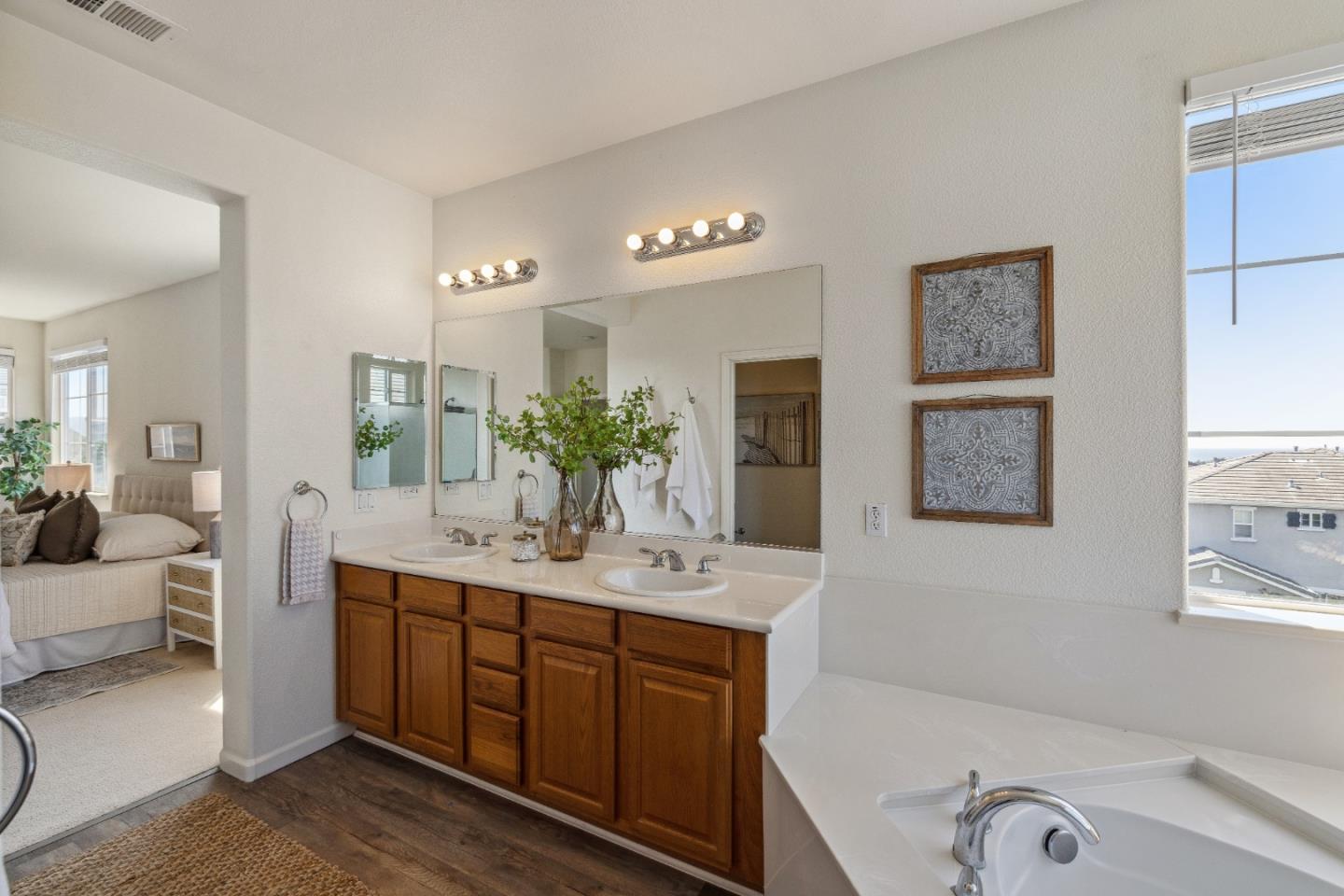 Detail Gallery Image 38 of 50 For 4276 Bay Crest Cir, Seaside,  CA 93955 - 4 Beds | 3 Baths