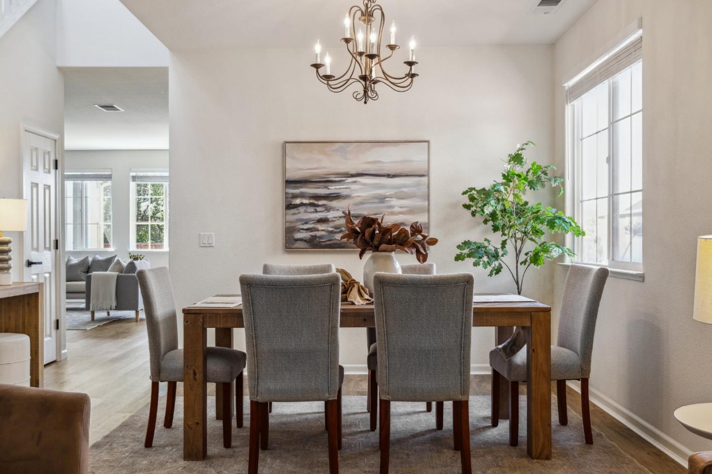 Detail Gallery Image 9 of 50 For 4276 Bay Crest Cir, Seaside,  CA 93955 - 4 Beds | 3 Baths