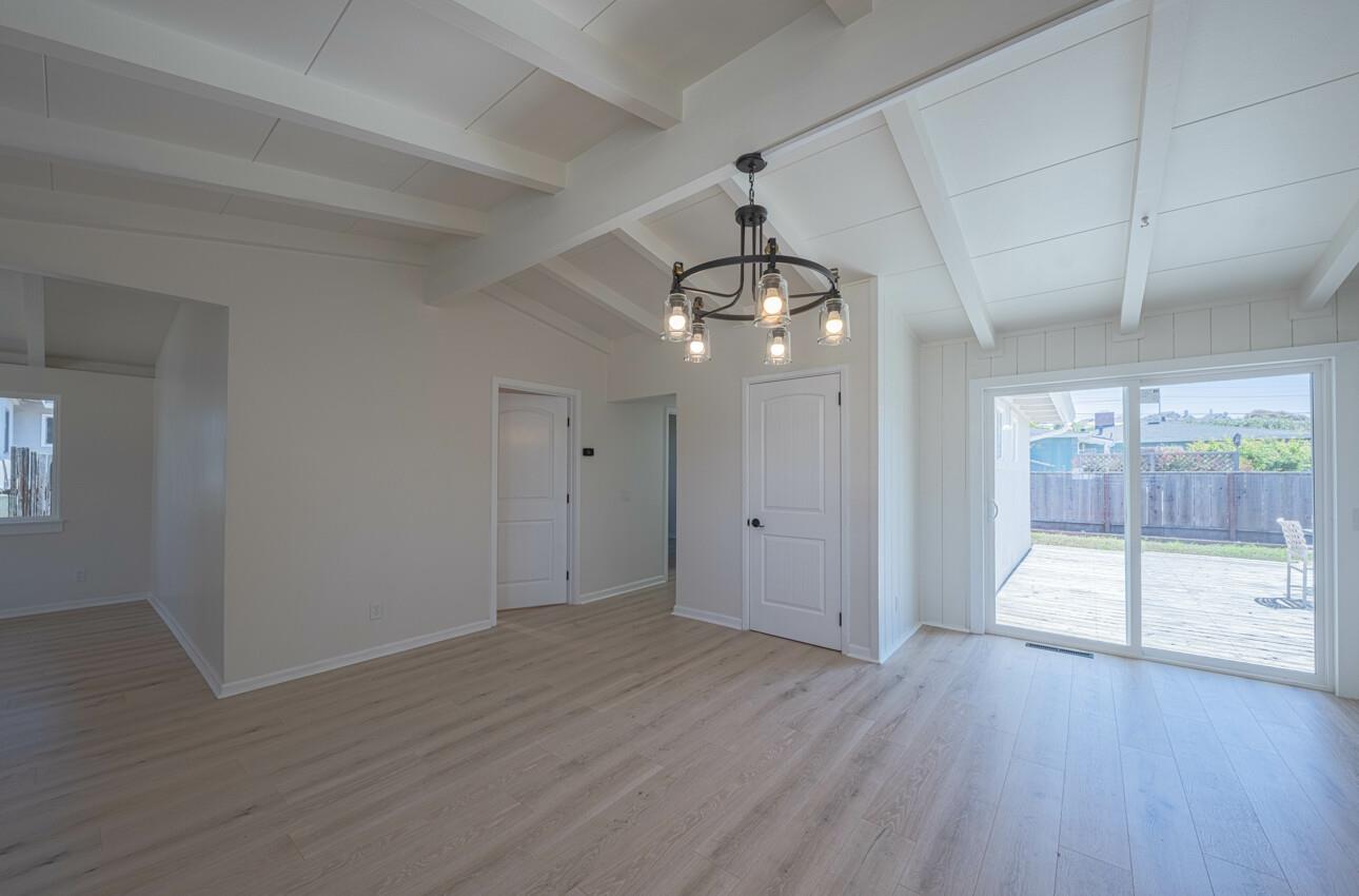 Detail Gallery Image 12 of 31 For 1076 Rousch Ave, Seaside,  CA 93955 - 3 Beds | 1/1 Baths