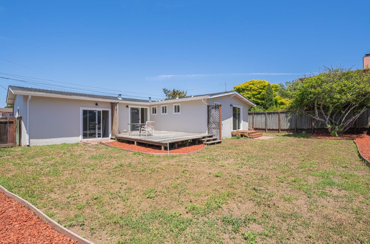 Detail Gallery Image 17 of 31 For 1076 Rousch Ave, Seaside,  CA 93955 - 3 Beds | 1/1 Baths