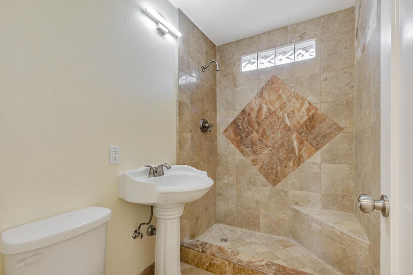 Detail Gallery Image 24 of 48 For 370 Edwards Ave, San Jose,  CA 95110 - – Beds | – Baths