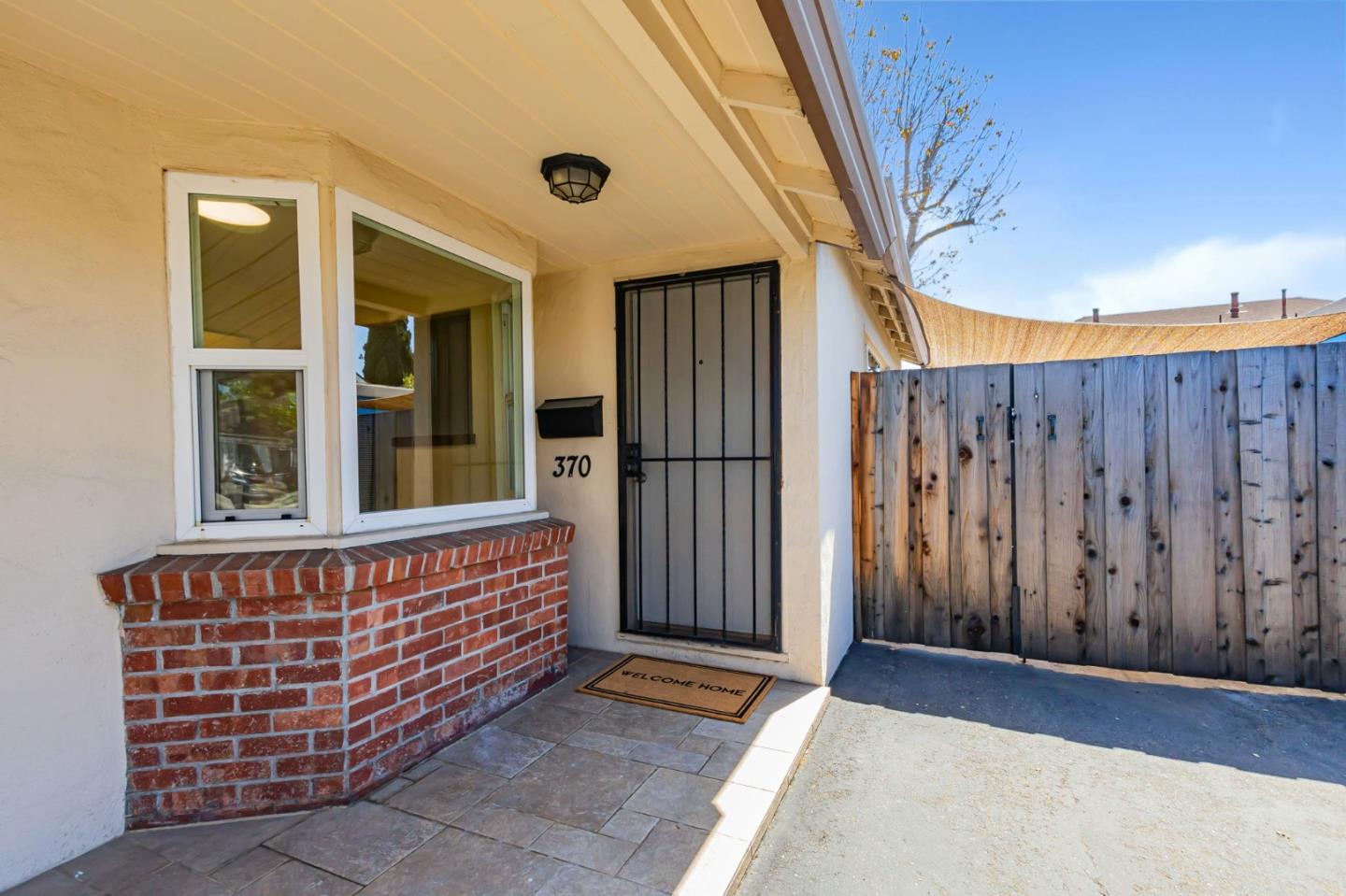 Detail Gallery Image 4 of 48 For 370 Edwards Ave, San Jose,  CA 95110 - – Beds | – Baths