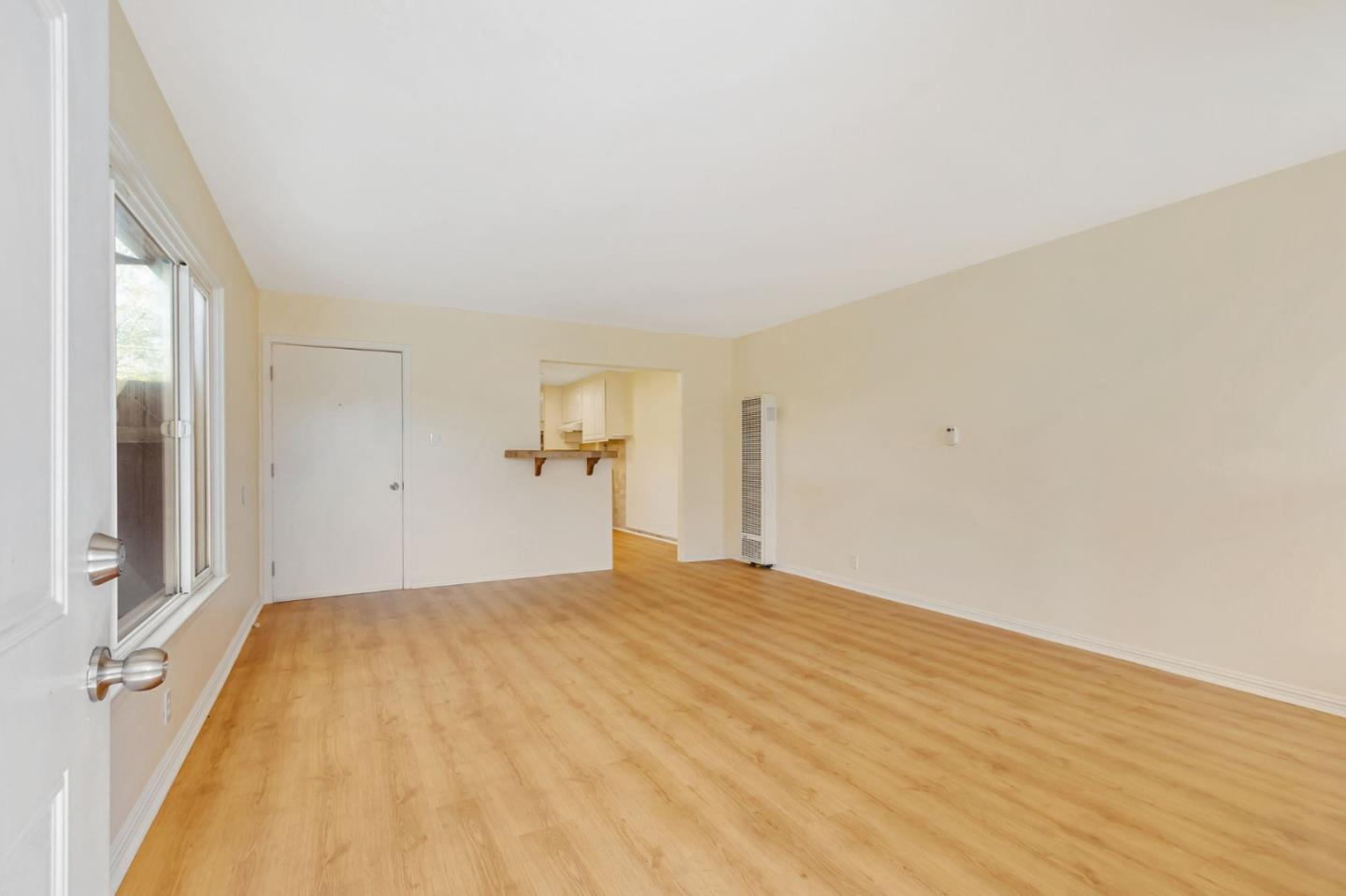 Detail Gallery Image 8 of 48 For 370 Edwards Ave, San Jose,  CA 95110 - – Beds | – Baths