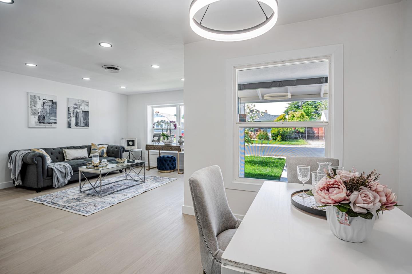Detail Gallery Image 14 of 46 For 109 Maple St, Vacaville,  CA 95688 - 6 Beds | 2/1 Baths