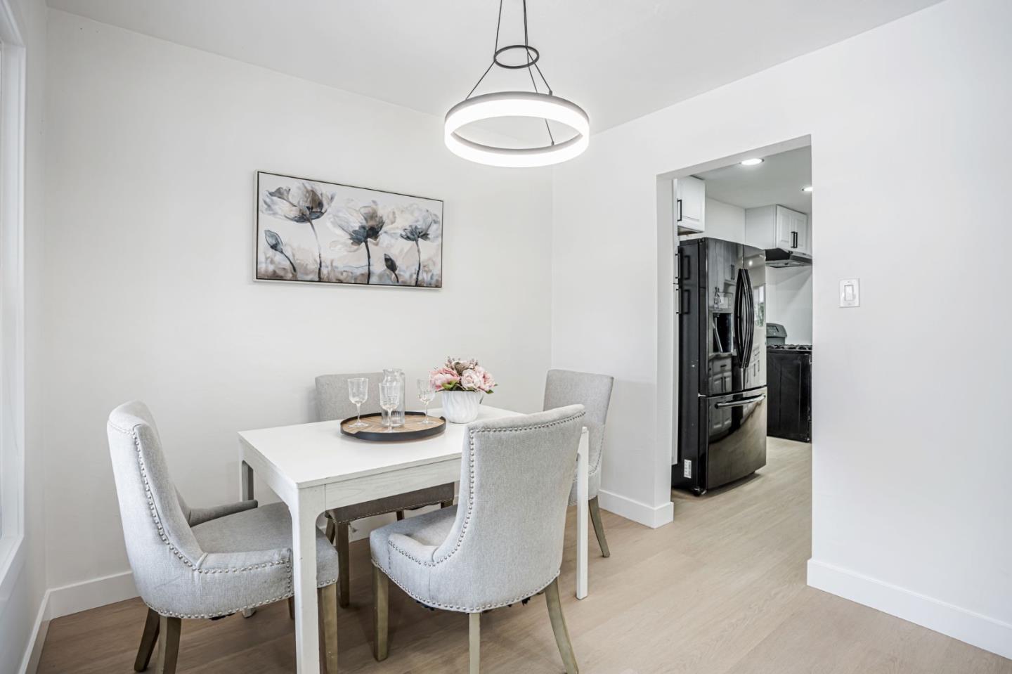 Detail Gallery Image 16 of 46 For 109 Maple St, Vacaville,  CA 95688 - 6 Beds | 2/1 Baths