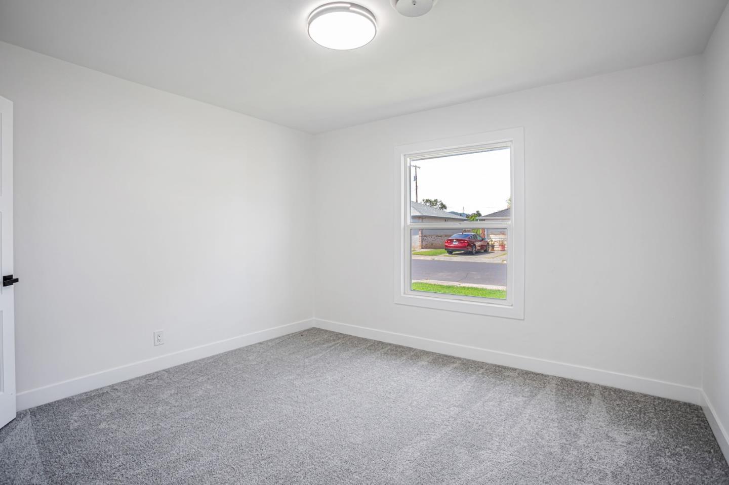 Detail Gallery Image 18 of 46 For 109 Maple St, Vacaville,  CA 95688 - 6 Beds | 2/1 Baths