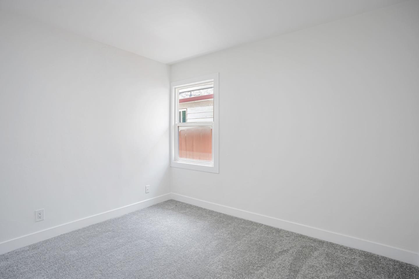 Detail Gallery Image 21 of 46 For 109 Maple St, Vacaville,  CA 95688 - 6 Beds | 2/1 Baths