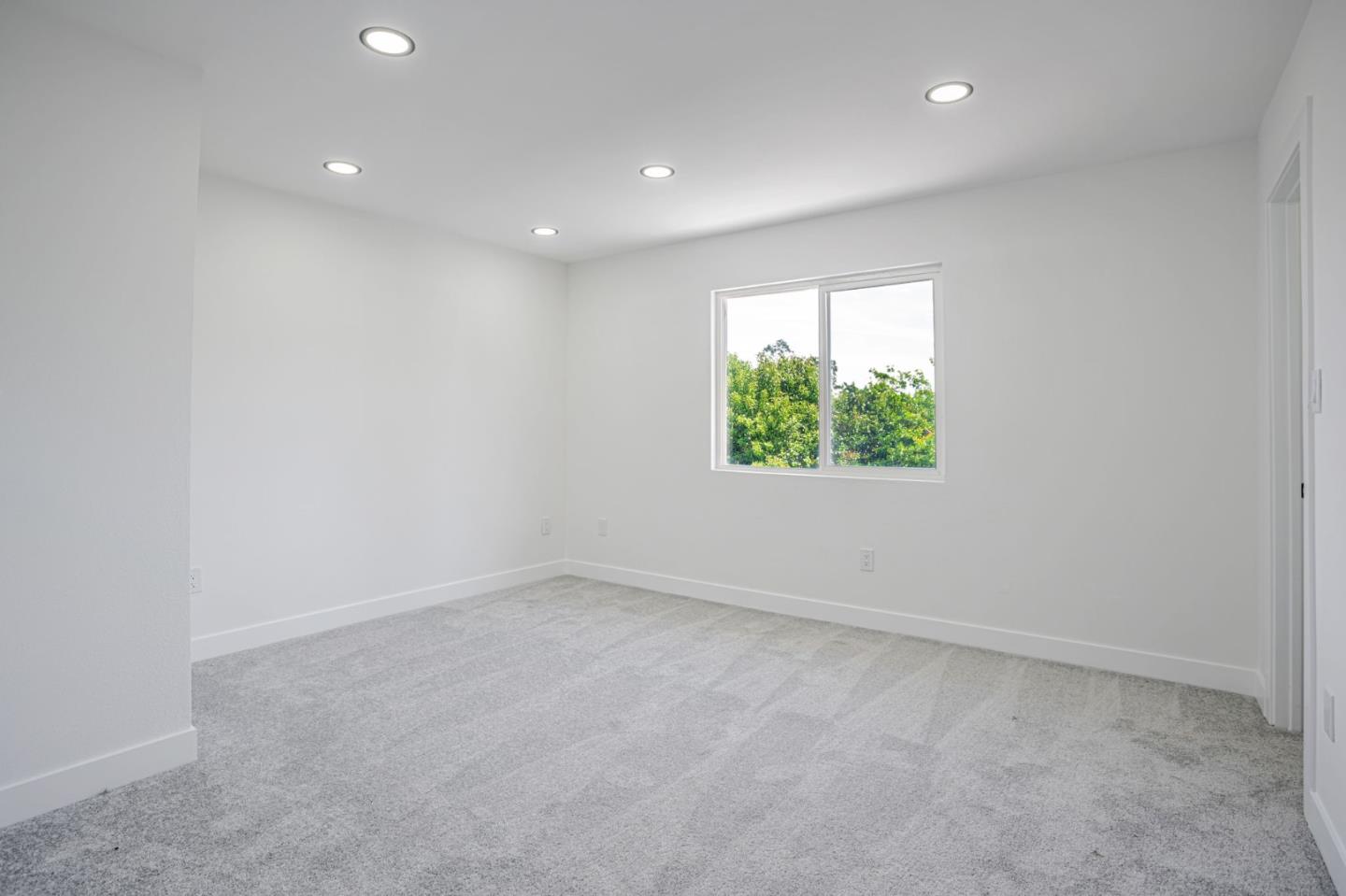 Detail Gallery Image 27 of 46 For 109 Maple St, Vacaville,  CA 95688 - 6 Beds | 2/1 Baths