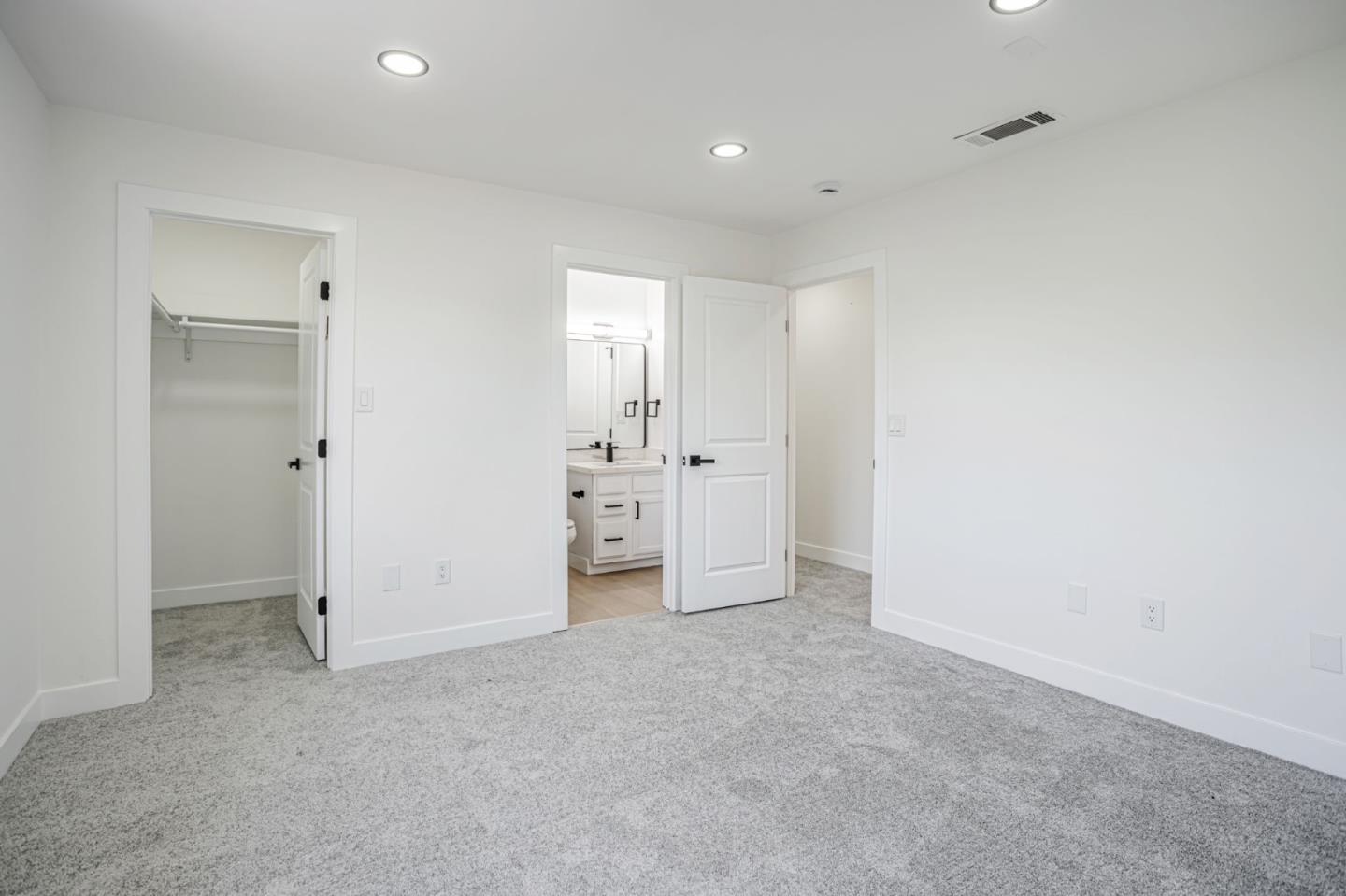 Detail Gallery Image 30 of 46 For 109 Maple St, Vacaville,  CA 95688 - 6 Beds | 2/1 Baths