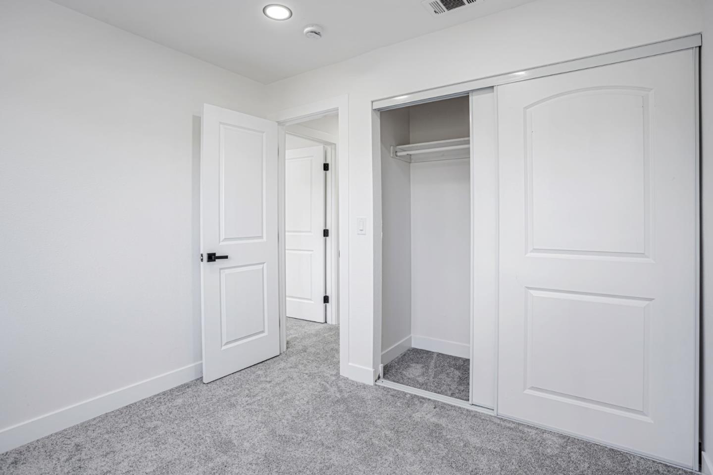 Detail Gallery Image 33 of 46 For 109 Maple St, Vacaville,  CA 95688 - 6 Beds | 2/1 Baths