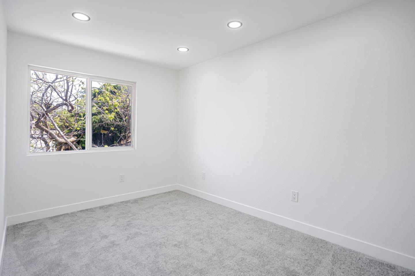 Detail Gallery Image 34 of 46 For 109 Maple St, Vacaville,  CA 95688 - 6 Beds | 2/1 Baths