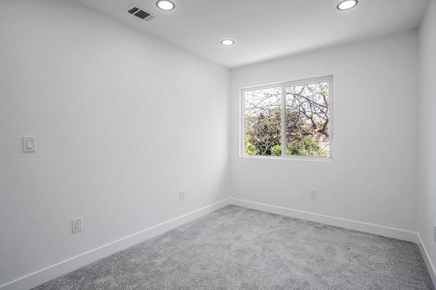 Detail Gallery Image 35 of 46 For 109 Maple St, Vacaville,  CA 95688 - 6 Beds | 2/1 Baths
