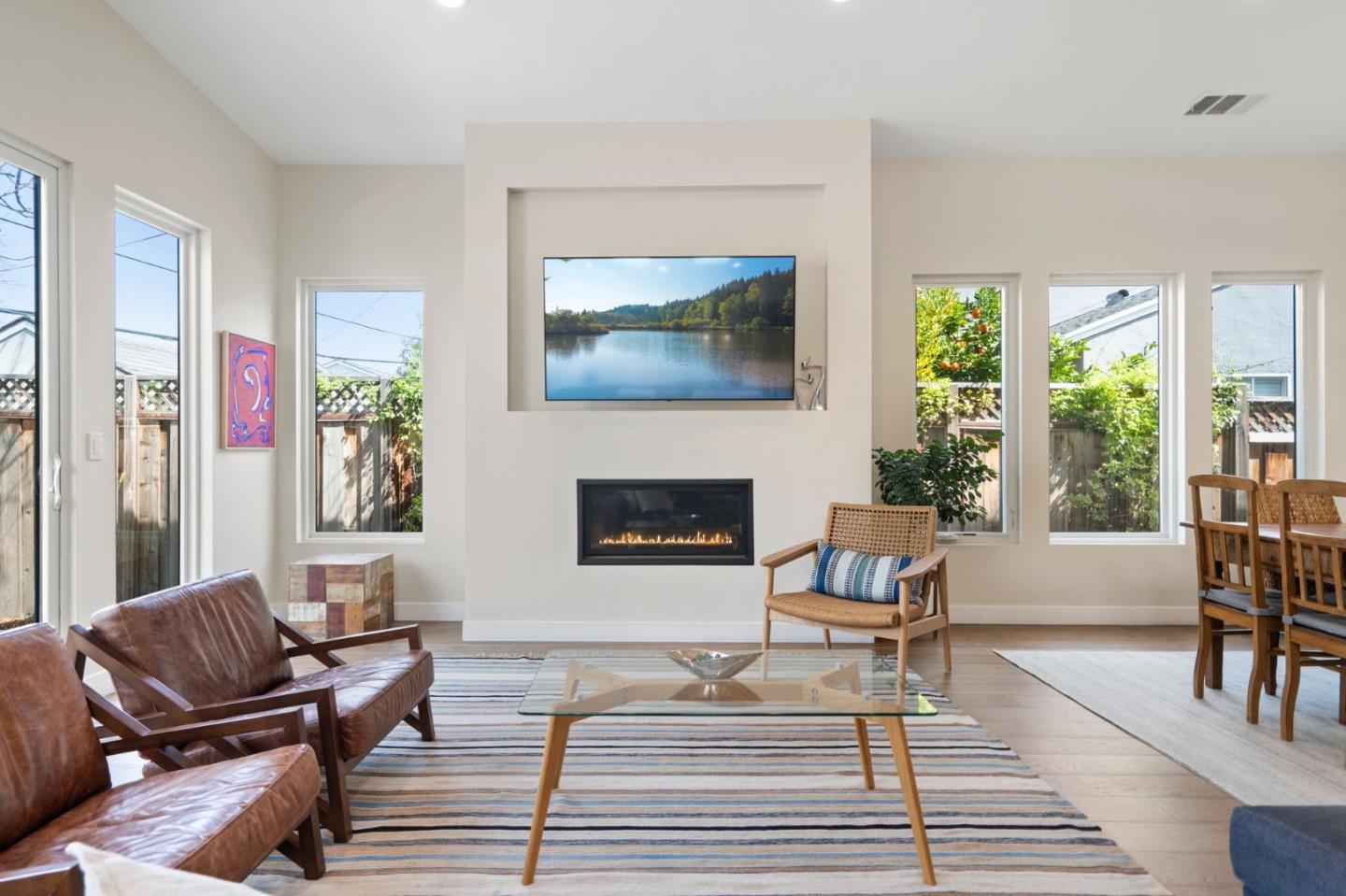 Detail Gallery Image 11 of 33 For 2331 Sunny Vista Dr, San Jose,  CA 95128 - 4 Beds | 3/1 Baths