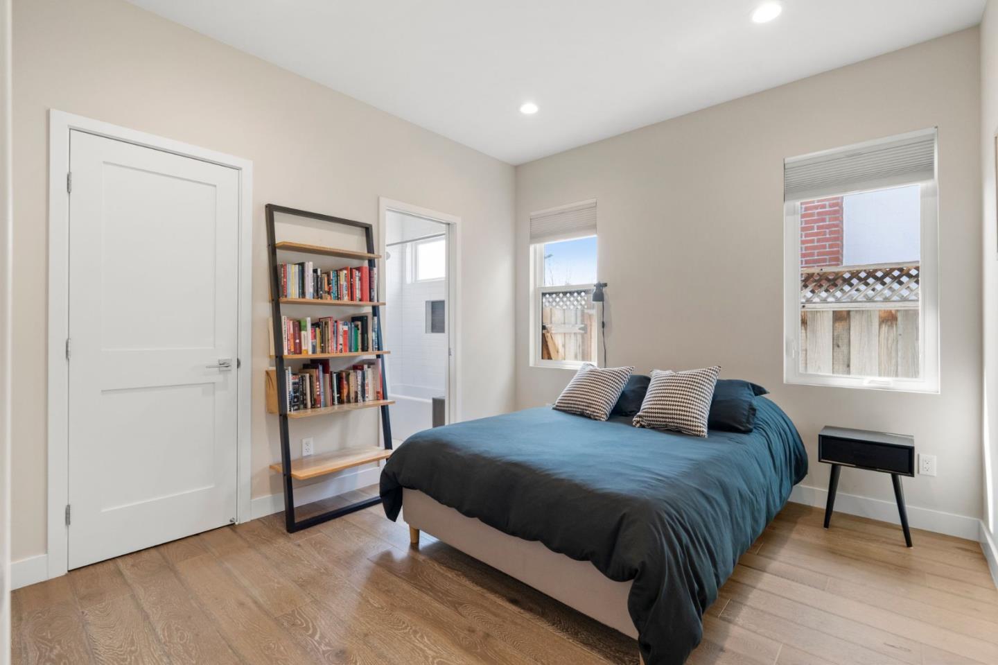 Detail Gallery Image 20 of 33 For 2331 Sunny Vista Dr, San Jose,  CA 95128 - 4 Beds | 3/1 Baths