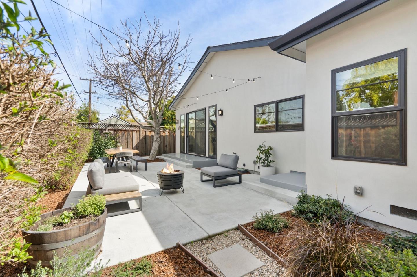 Detail Gallery Image 31 of 33 For 2331 Sunny Vista Dr, San Jose,  CA 95128 - 4 Beds | 3/1 Baths