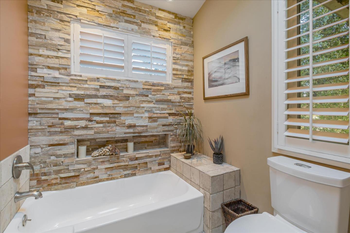 Detail Gallery Image 18 of 25 For 1070 Shelton Way, San Jose,  CA 95125 - 5 Beds | 3 Baths