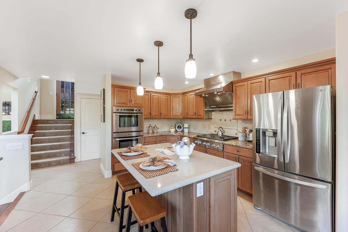 Detail Gallery Image 11 of 53 For 17645 Manzanita Dr, Morgan Hill,  CA 95037 - 4 Beds | 4/1 Baths