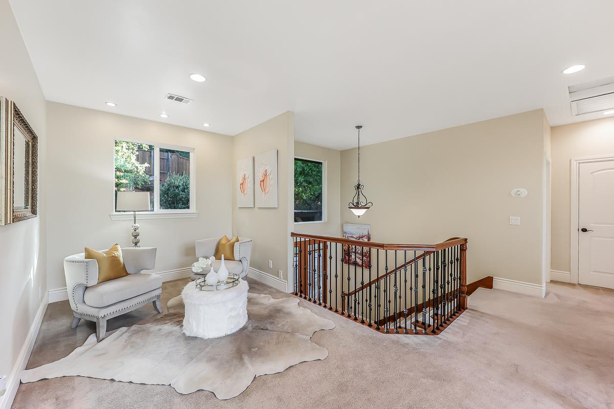 Detail Gallery Image 13 of 53 For 17645 Manzanita Dr, Morgan Hill,  CA 95037 - 4 Beds | 4/1 Baths