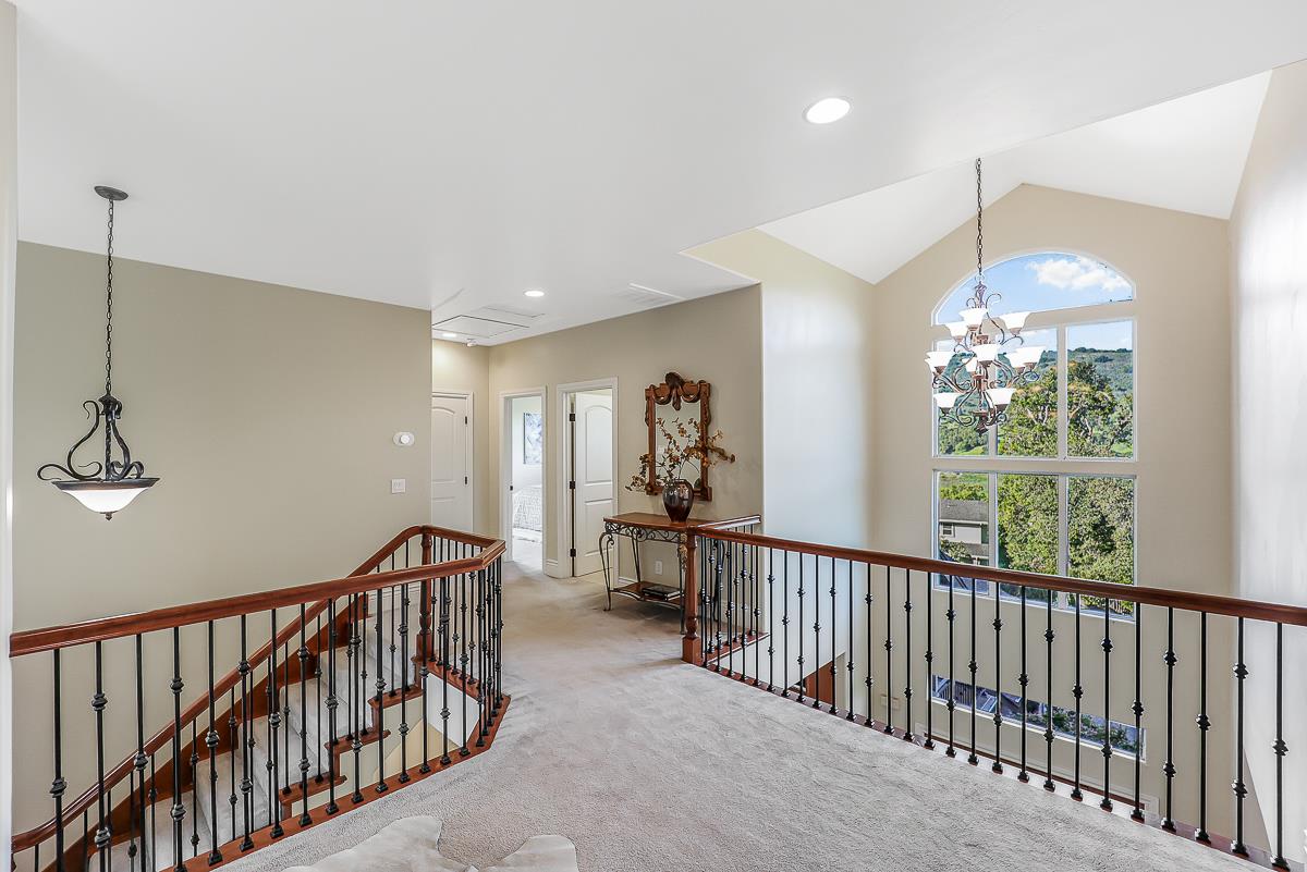 Detail Gallery Image 14 of 53 For 17645 Manzanita Dr, Morgan Hill,  CA 95037 - 4 Beds | 4/1 Baths