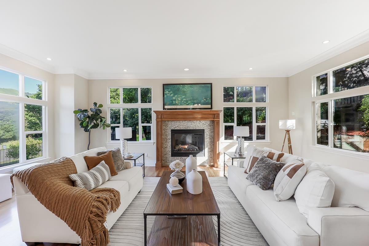 Detail Gallery Image 4 of 53 For 17645 Manzanita Dr, Morgan Hill,  CA 95037 - 4 Beds | 4/1 Baths