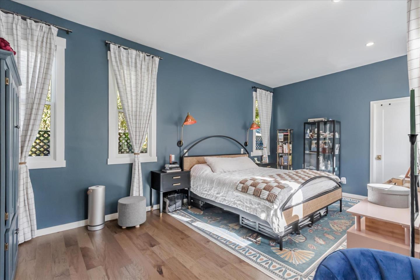 Detail Gallery Image 14 of 41 For 26 Pleasant St, Los Gatos,  CA 95030 - 4 Beds | 2/1 Baths