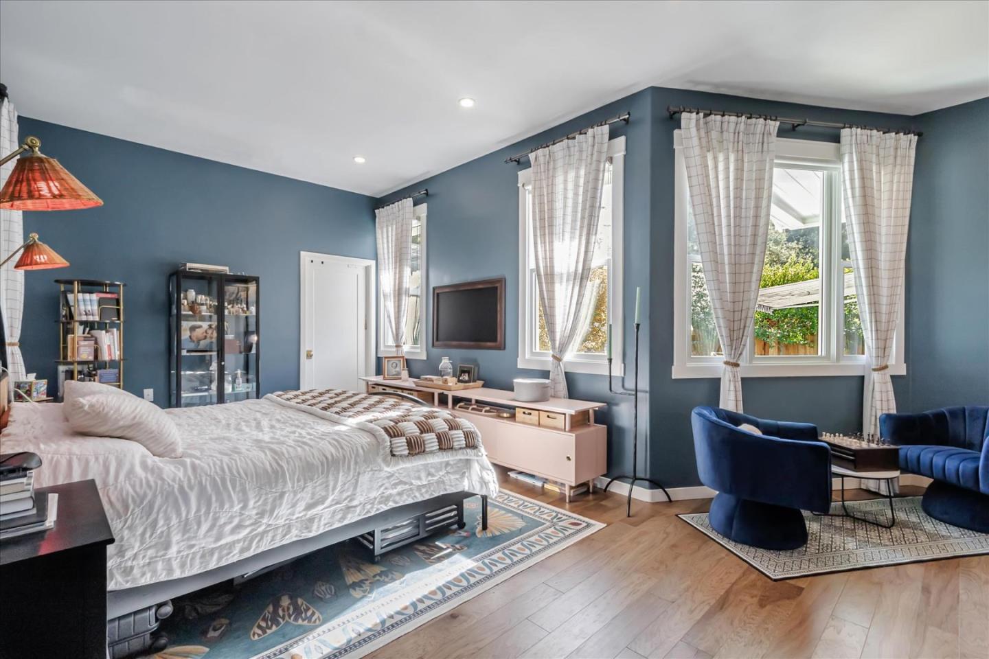 Detail Gallery Image 15 of 41 For 26 Pleasant St, Los Gatos,  CA 95030 - 4 Beds | 2/1 Baths