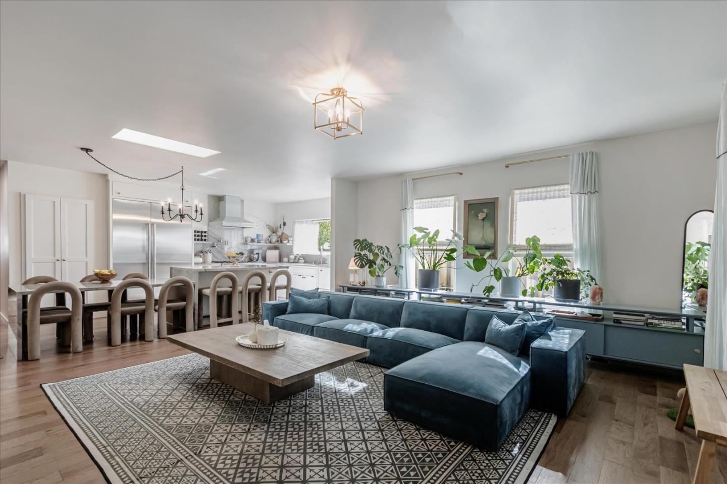 Detail Gallery Image 7 of 41 For 26 Pleasant St, Los Gatos,  CA 95030 - 4 Beds | 2/1 Baths