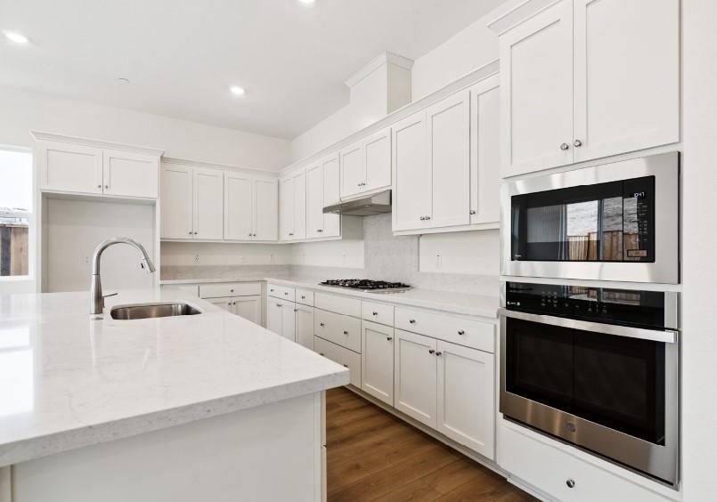 Detail Gallery Image 10 of 14 For 8078 Waterfall Ln, Vallejo,  CA 94591 - 3 Beds | 2 Baths