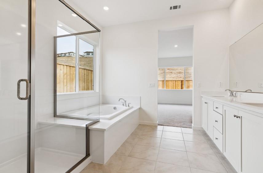 Detail Gallery Image 13 of 14 For 8078 Waterfall Ln, Vallejo,  CA 94591 - 3 Beds | 2 Baths