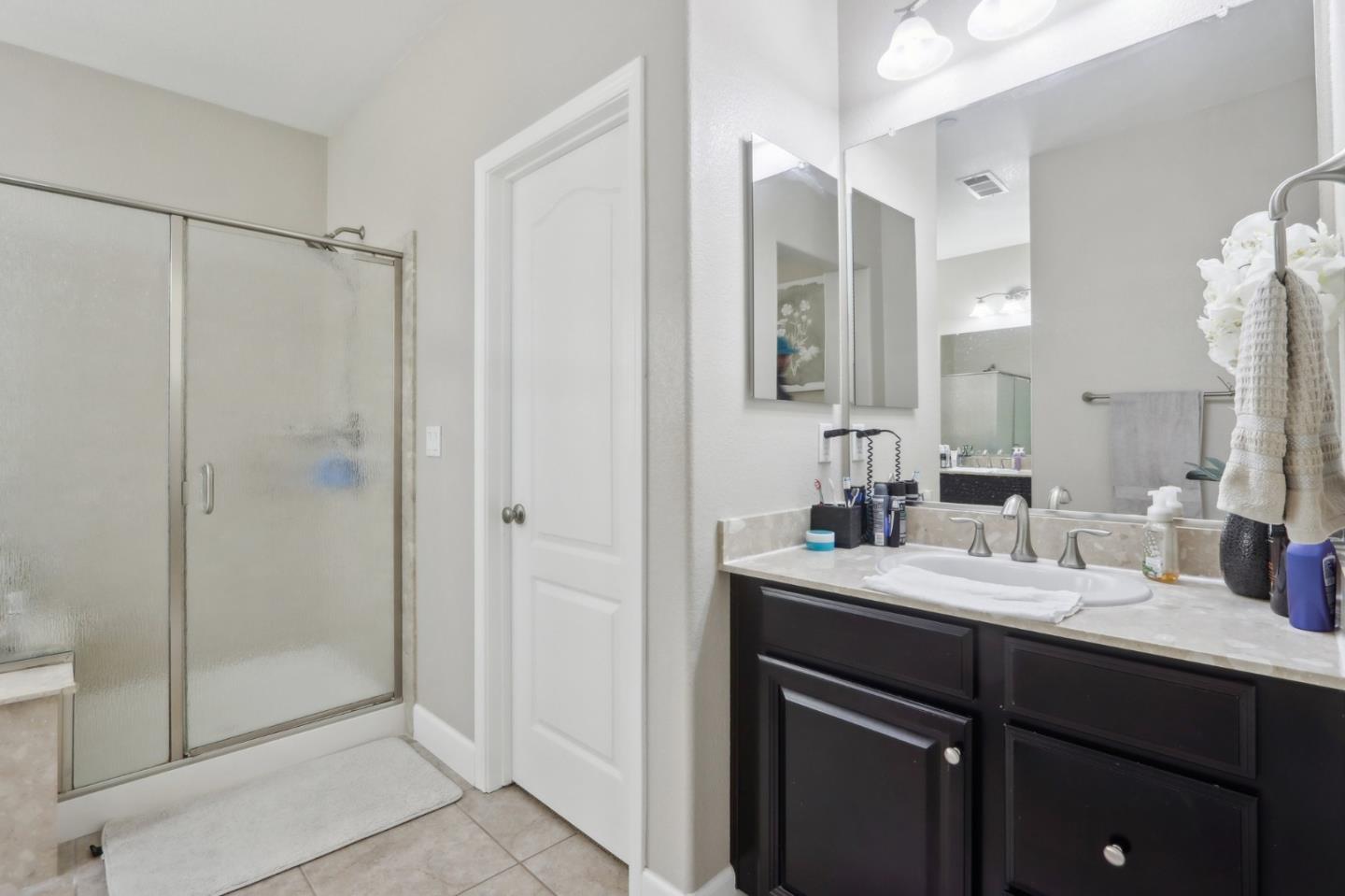 Detail Gallery Image 31 of 46 For 1838 Tamarind Way, Gilroy,  CA 95020 - 5 Beds | 4/1 Baths