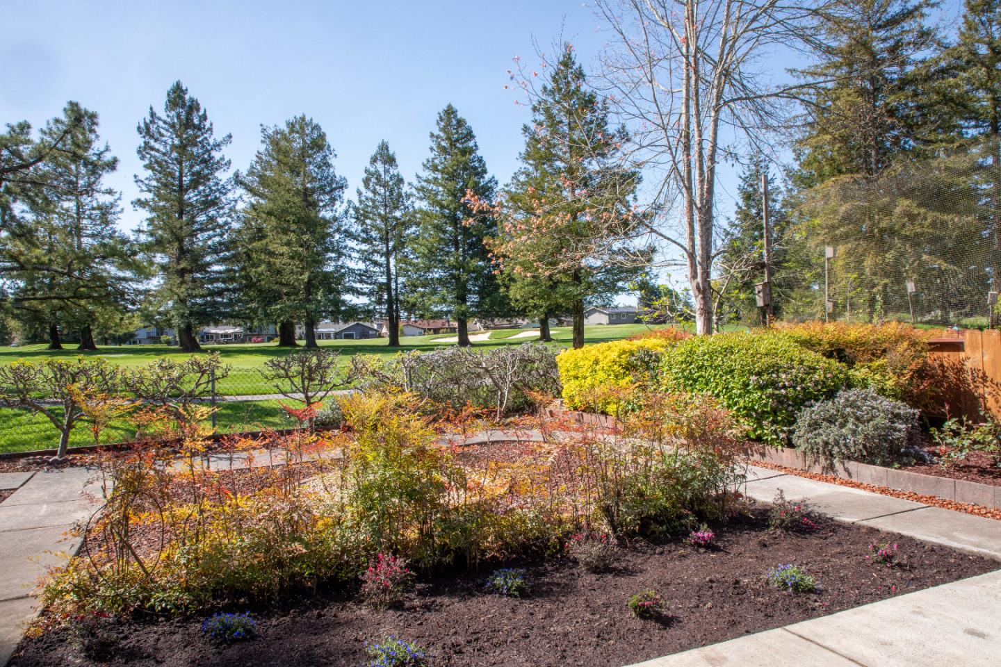 Detail Gallery Image 41 of 47 For 4652 Fairway Dr, Rohnert Park,  CA 94928 - 4 Beds | 3 Baths