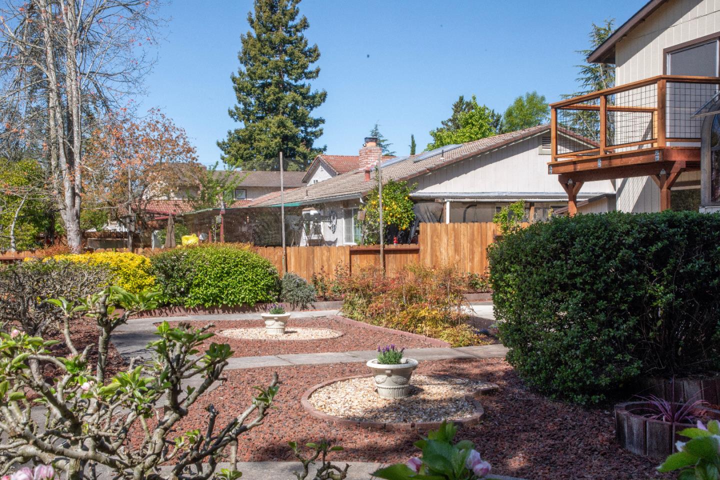 Detail Gallery Image 44 of 47 For 4652 Fairway Dr, Rohnert Park,  CA 94928 - 4 Beds | 3 Baths