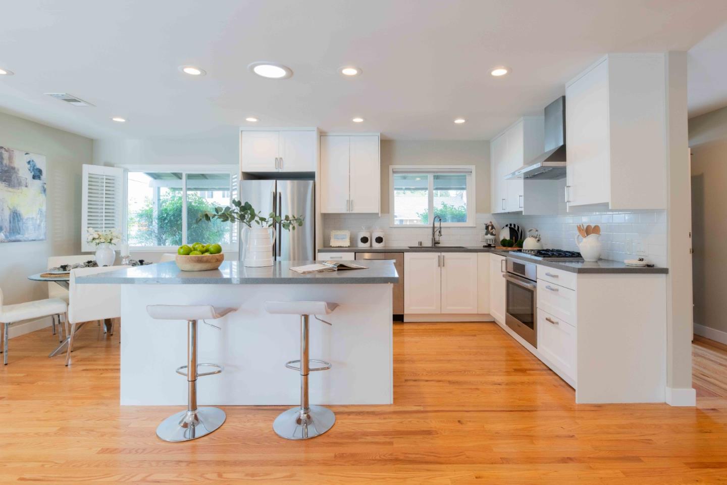 Detail Gallery Image 11 of 30 For 682 Salberg Ave, Santa Clara,  CA 95051 - 3 Beds | 2 Baths