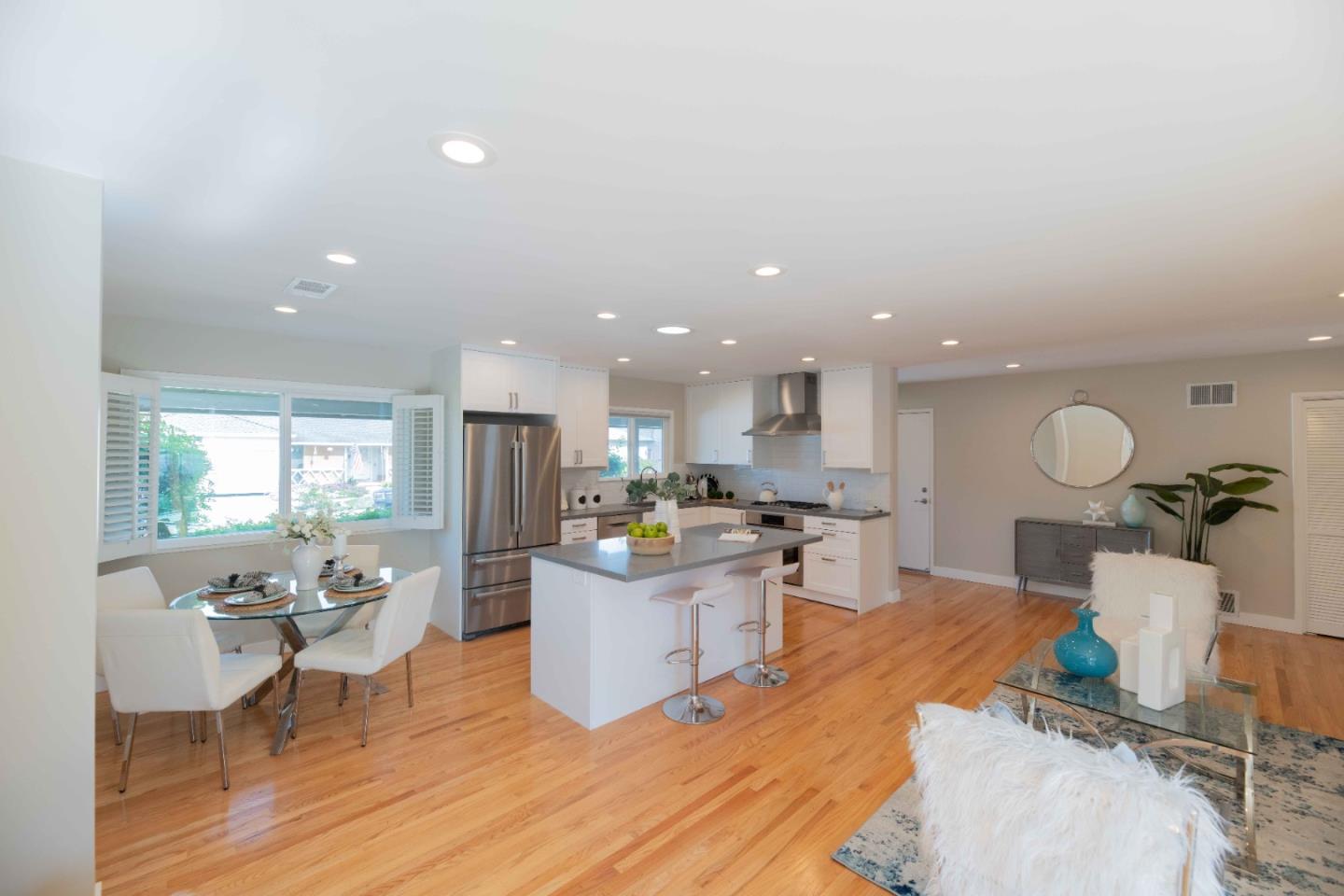 Detail Gallery Image 8 of 30 For 682 Salberg Ave, Santa Clara,  CA 95051 - 3 Beds | 2 Baths
