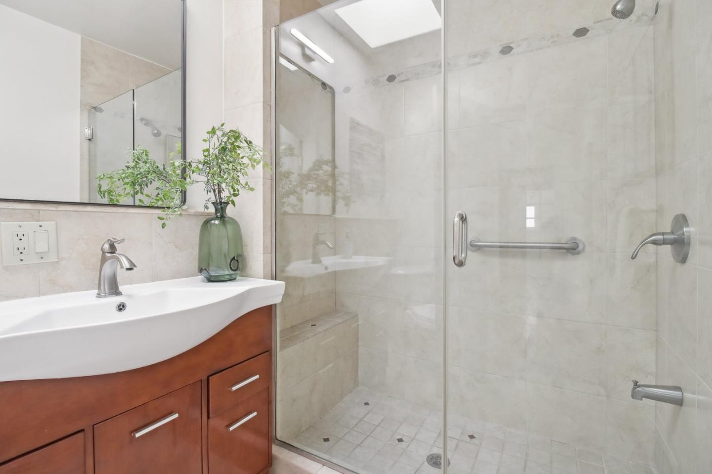 Detail Gallery Image 20 of 33 For 361 Hazel Ave, San Bruno,  CA 94066 - 4 Beds | 3 Baths