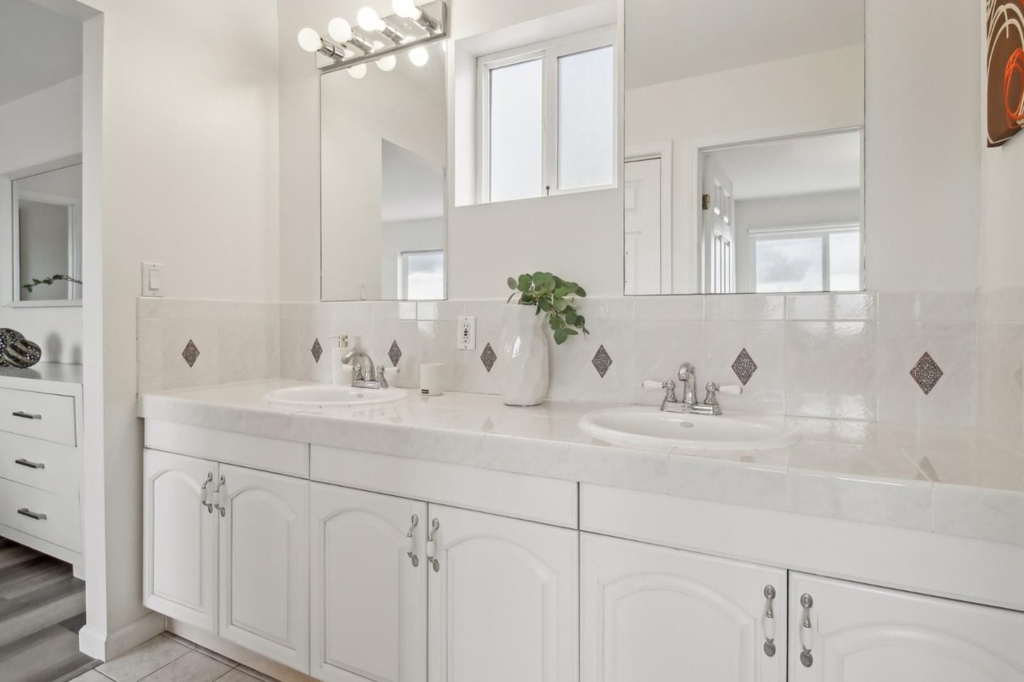 Detail Gallery Image 21 of 33 For 361 Hazel Ave, San Bruno,  CA 94066 - 4 Beds | 3 Baths