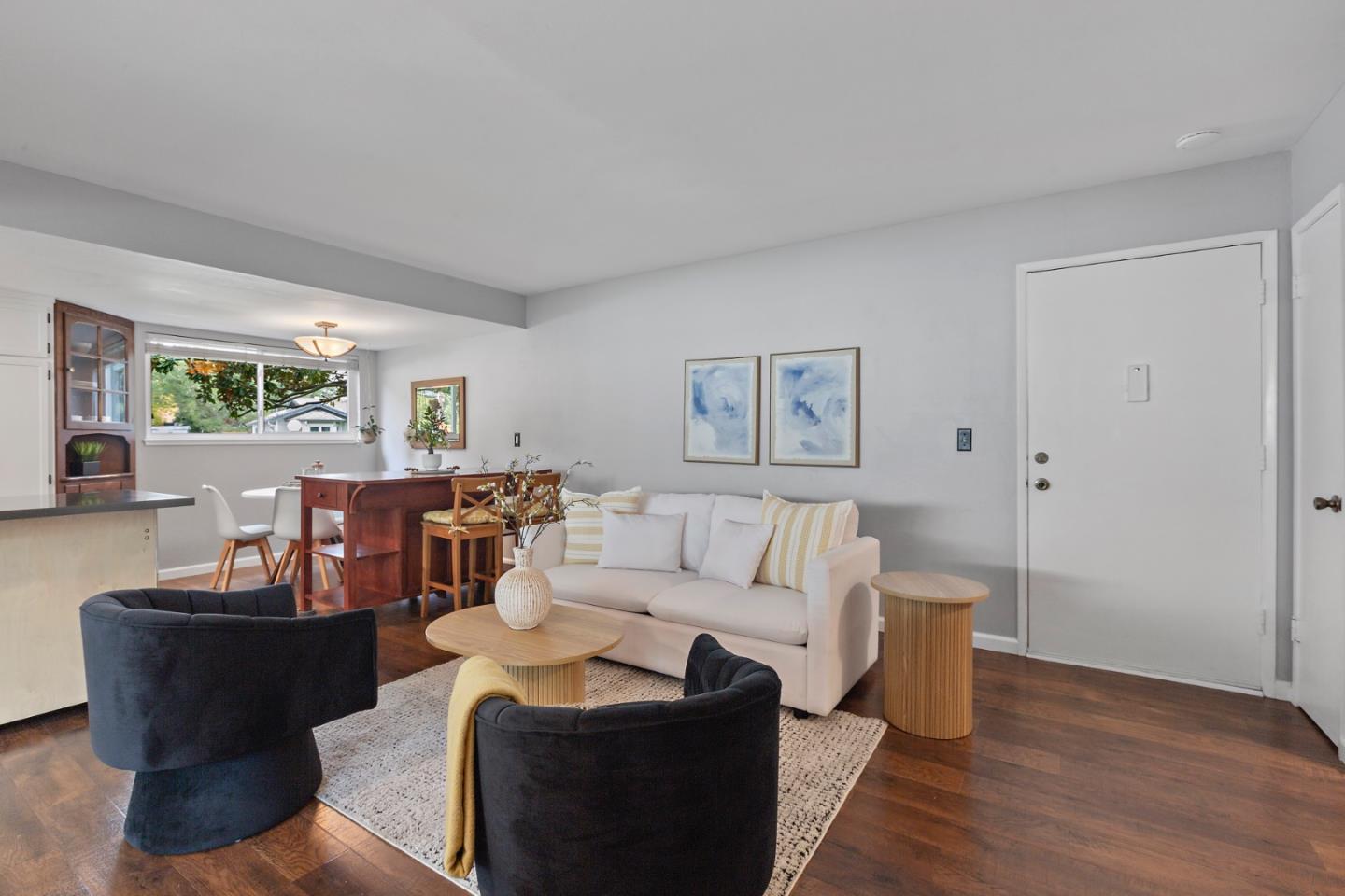 Detail Gallery Image 7 of 9 For 14225 Lora Dr #2,  Los Gatos,  CA 95032 - 1 Beds | 1 Baths