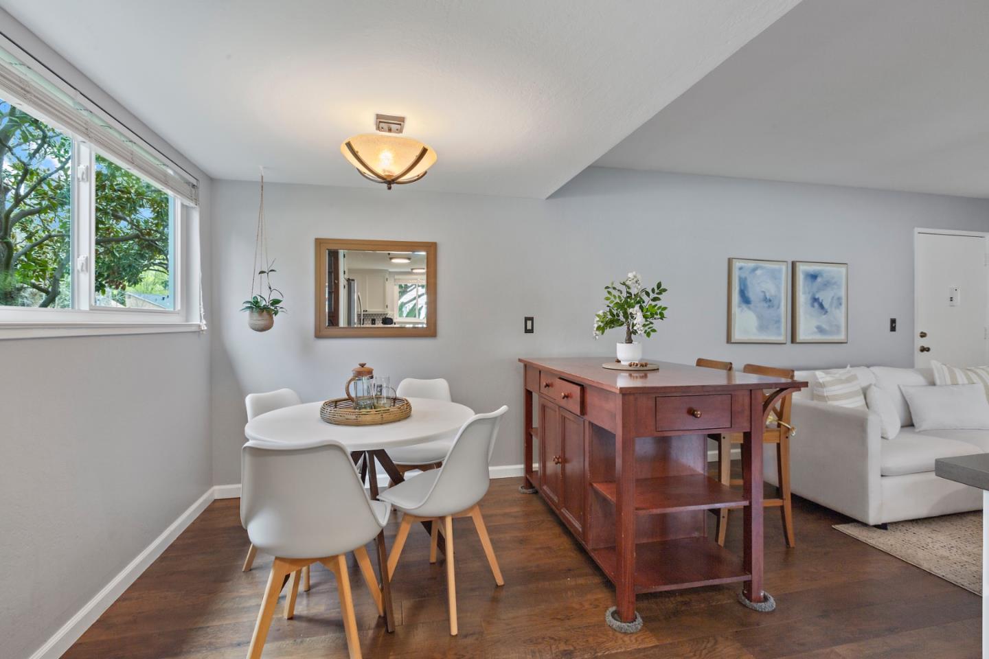 Detail Gallery Image 8 of 9 For 14225 Lora Dr #2,  Los Gatos,  CA 95032 - 1 Beds | 1 Baths