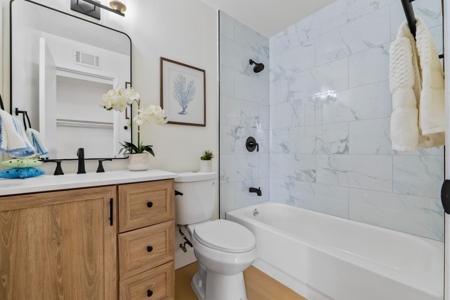 Detail Gallery Image 20 of 44 For 4251 Apollo Cir, Union City,  CA 94587 - 4 Beds | 2/1 Baths