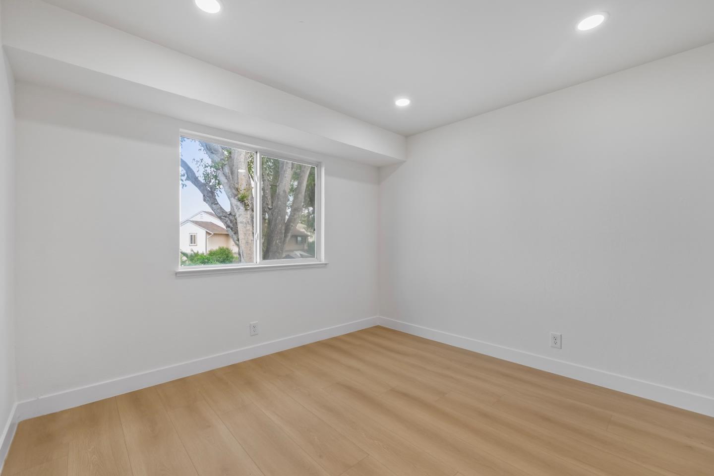 Detail Gallery Image 24 of 44 For 4251 Apollo Cir, Union City,  CA 94587 - 4 Beds | 2/1 Baths