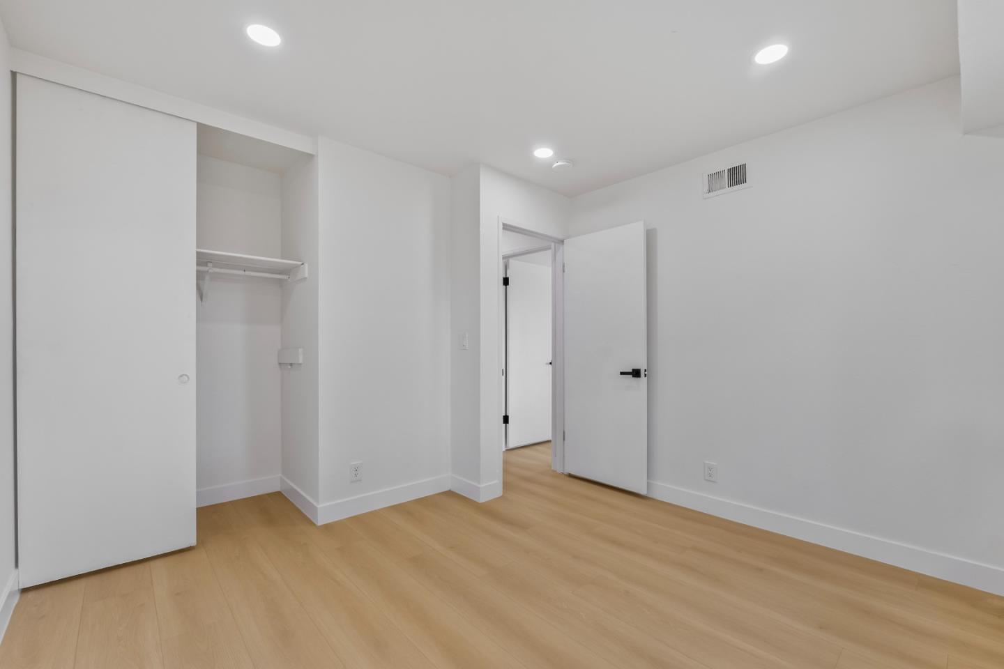 Detail Gallery Image 25 of 44 For 4251 Apollo Cir, Union City,  CA 94587 - 4 Beds | 2/1 Baths